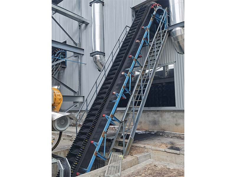 DJ型大傾角皮帶式輸送機